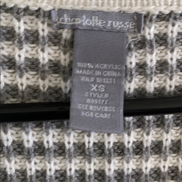 Sweater - Picture 2 of 4